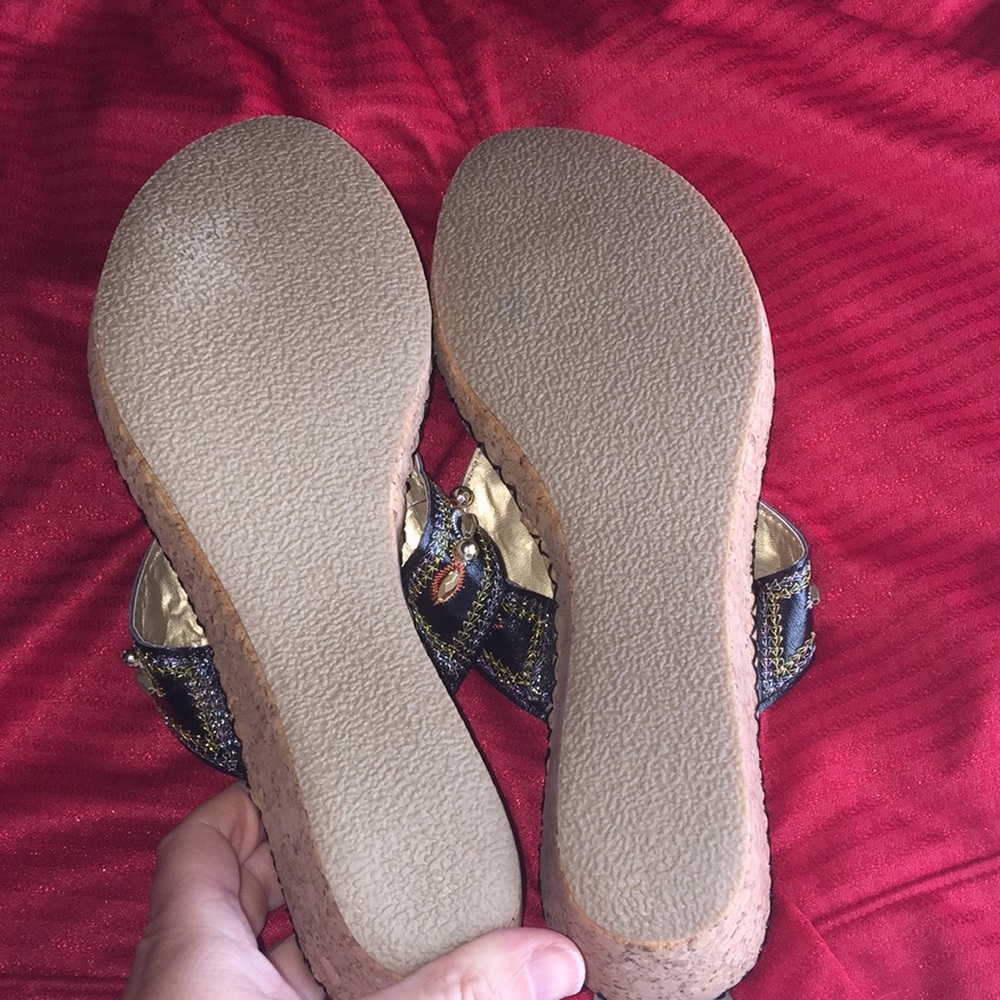 Embroidered Sandals - Picture 3 of 8